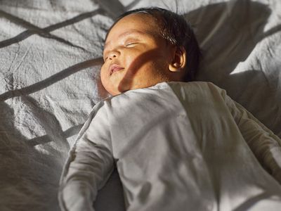 How to dress your baby for sleep